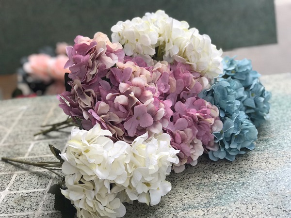 Hoa cẩm tú cầu bằng vải